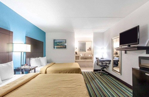 Jasper Hotel | Quality Inn & Suites Jasper - Kimball