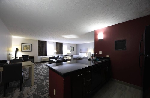 Mattoon Hotel | Quality Inn & Suites Mattoon South