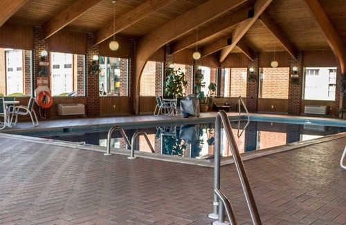 Mansfield Hotel | Quality Inn & Suites North