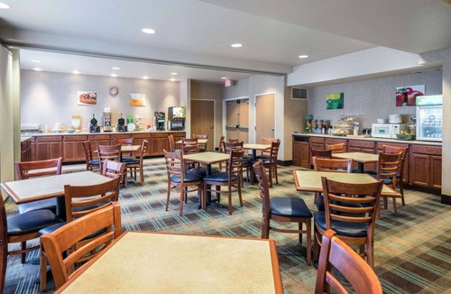 Sequim Hotel | Quality Inn & Suites Sequim at Olympic National Park