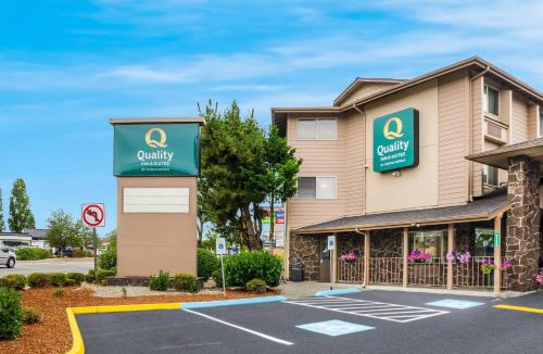 Silverdale Hotel | Quality Inn & Suites Silverdale Bangor-Keyport