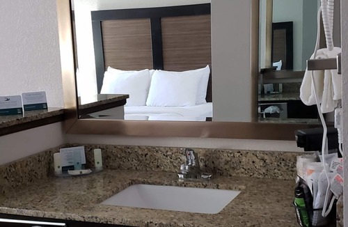South Fork Hotel | Quality Inn & Suites South Fork - Wolf Creek
