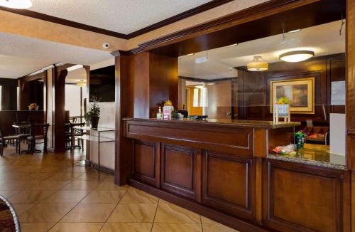 Poplar Grove Hotel | Quality Inn & Suites West Helena