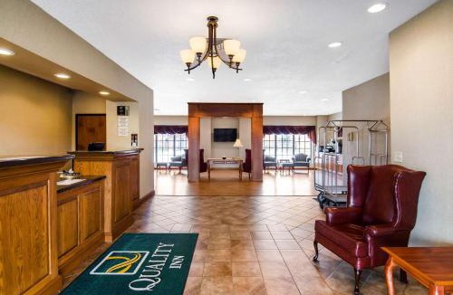 Summersville Hotel | Quality Inn Summersville - New River Area