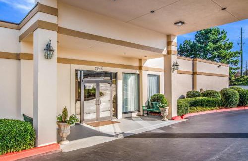 Suwanee Hotel | Quality Inn Suwanee I-85