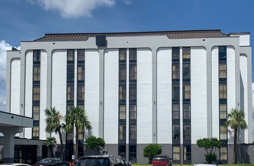 North Shore Hotel | Quality Inn