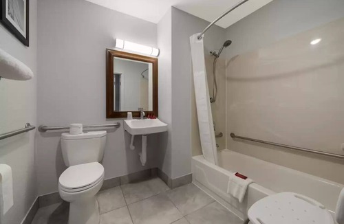 West Lafayette Hotel | Quality Inn West Lafayette - University Area