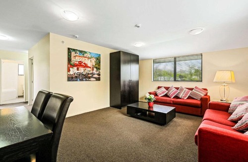 Riccarton Hotel | Quality Suites Amore