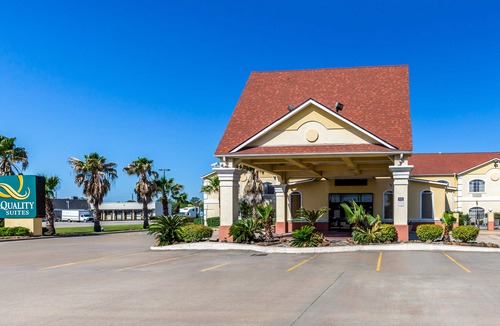 FM 1960 Hotel | Quality Suites North