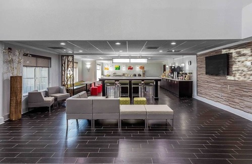 Pineville Hotel | Quality Suites Pineville - Charlotte