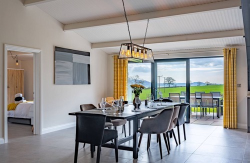 Honiton Cottage | QUANTOCK BARN, pet friendly, country holiday cottage in Honiton