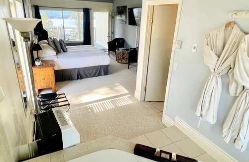 Salt Spring Island Bed & Breakfast | Quarrystone House B&B