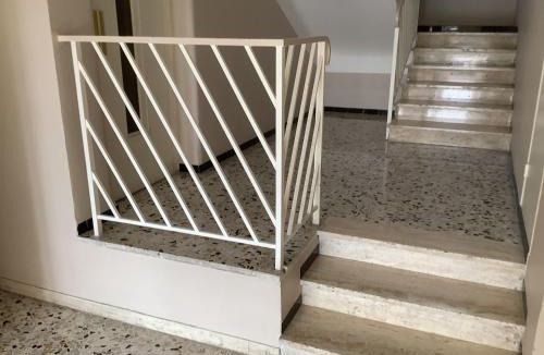 Vence Apartment | Quartier piscine municipale Bel Appart 4 pers terrasse parking wi-fi