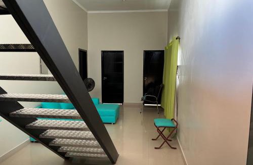 Lixeira House | Quarto 2 com ar-condicionado e Wi Fi em Cuiabá