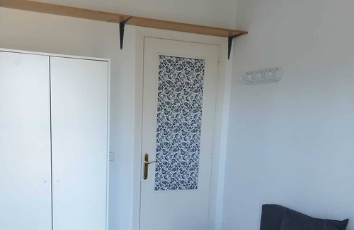 Vista Alegre Apartment | Quarto Aconchegante com Terraço!
