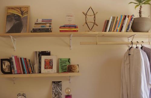 Serra House | Quarto Casal com Varanda Casa Caramel