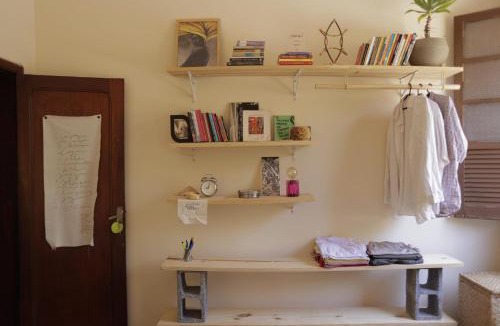 Serra House | Quarto Casal com Varanda Casa Caramel