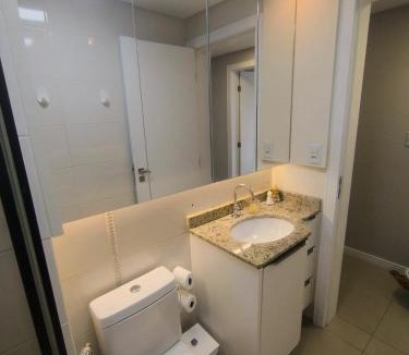 Kobrasol House | Quarto com Suite Privativo