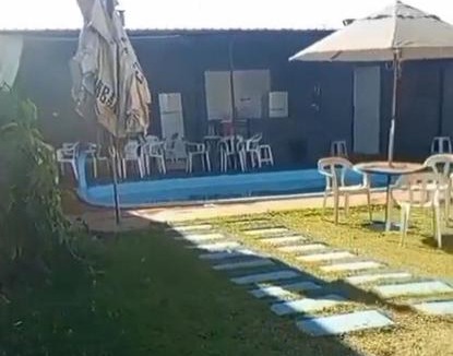 Floresta Ski Chalet | QUARTO CONTEINER, EDICULA ABERTA E PISCINA AQUAVibes