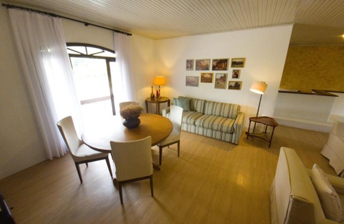 Campo Alegre House | Quarto dos Cedros - 04 Pousada Casarão
