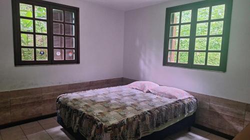 Sapinhatuba I House | Quarto em casa na Mata Atlântica