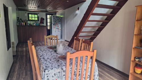 Sapinhatuba I House | Quarto em casa na Mata Atlântica