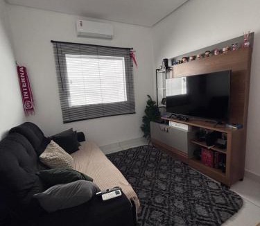Bacabal House | Quarto Executivo em Bacabal-MA - TV, Frigobar e Ar-condicionado