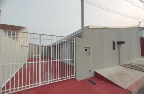 Telemaco Borba House | Quartos Privativos
