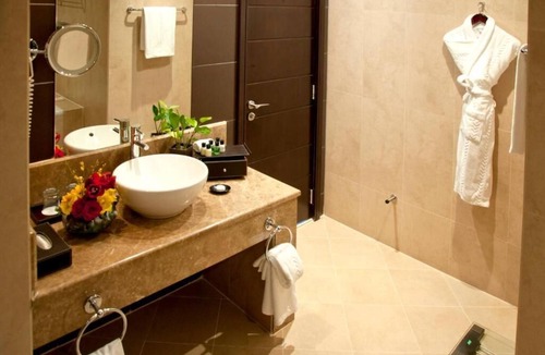 Madinat Zayed Apartment | Quartz Studio Next to Medinat Zayed Shopping Mall