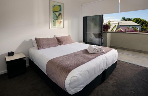Carrington Apartment | Quattro On Young