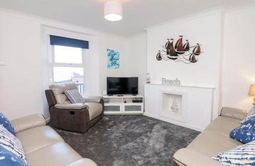 Brixham House | Quayside View