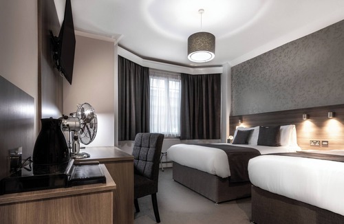 Salisbury House | Qudos