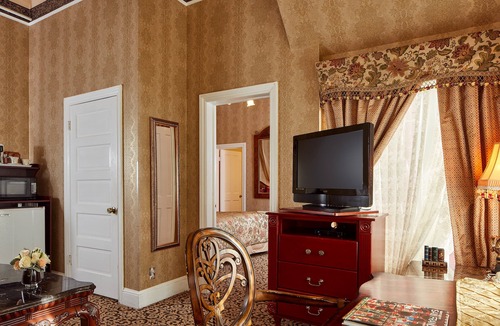 Lower Pacific Heights Hotel | Queen Anne Hotel