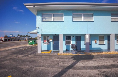 Merritt Island Apartment | Queen Bed Accessible|Nsmk