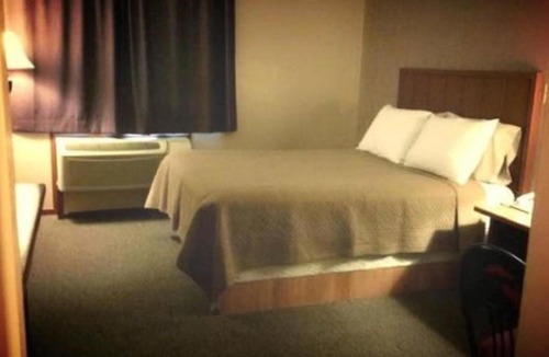 Fort Gary Hotel | Queen Bee Hotel