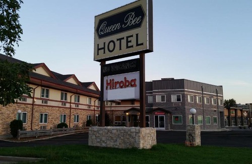 Fort Gary Hotel | Queen Bee Hotel