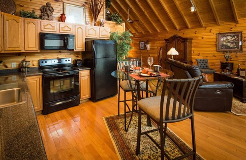 Canaan Valley Cabin | ✧Queen Cabin - wait until you see the BATHROOM!