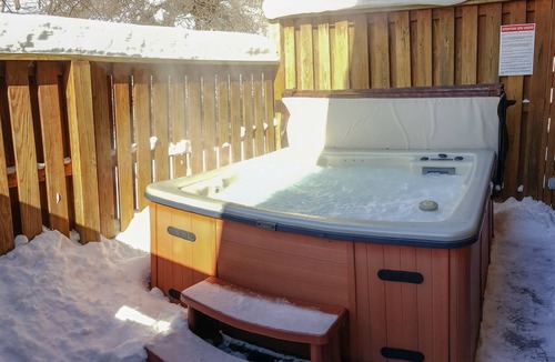 Canaan Valley Cabin | ✧Queen Cabin - wait until you see the BATHROOM!