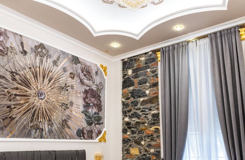 San Vincenzo House | Queen Catlleya Suite