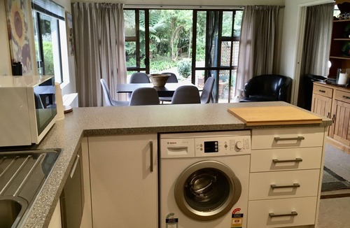 Linkwater Cottage | Queen Charlotte Secret Oasis, Marlborough Sounds.