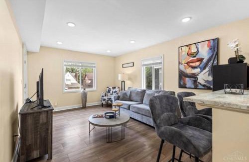 Mount Auburn Apartment | Queen City Hub #3
