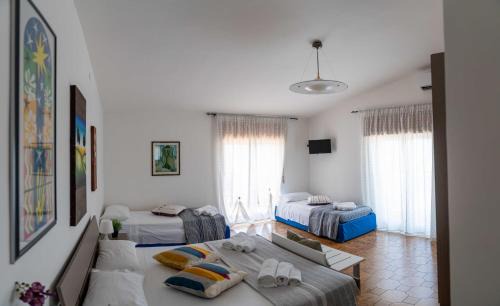 Grisolia Bed & Breakfast | Queen's Bed & Breakfast