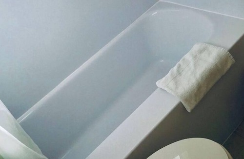 Pompano Beach Hotel | Queen Studio-Full Kitchen,Tiki Area, Overlooking the Beach
