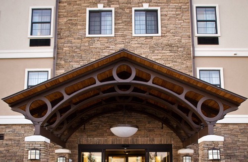 West San Antonio Apartment | Queen Studio Suite w/Free Daily Breakfast