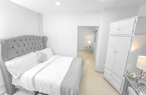 Zona Rio Bed & Breakfast | QueenBed+CouchBed Studio 10min walk to Border