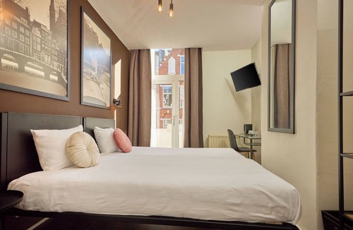 Vondelbuurt Hotel | Quentin Museum Square Hotel