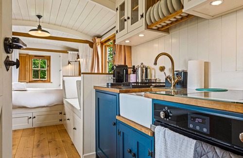 Stonor Cabin | Quercus - Shepherds hut