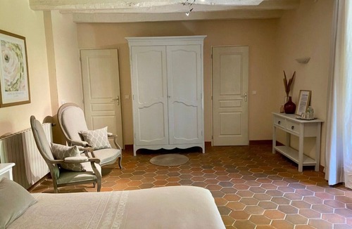 Gramat Bed & Breakfast | Quercy Room – Romantic & Authentic Retreat