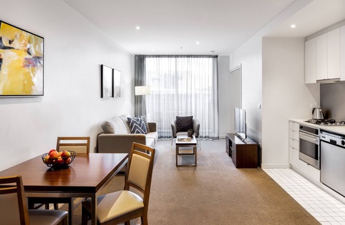 South Melbourne Apartment | Quest on Dorcas