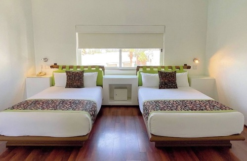 Centro Hotel | Quick & Comfortable: 2 Spacious Suites Perfect for Friends or Families